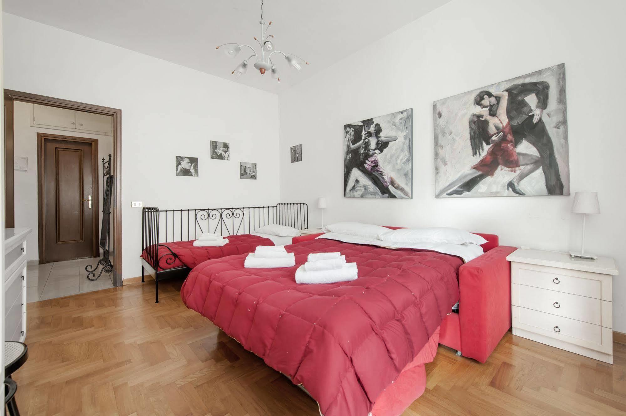 B&B A Room For Holiday 로마 외부 사진