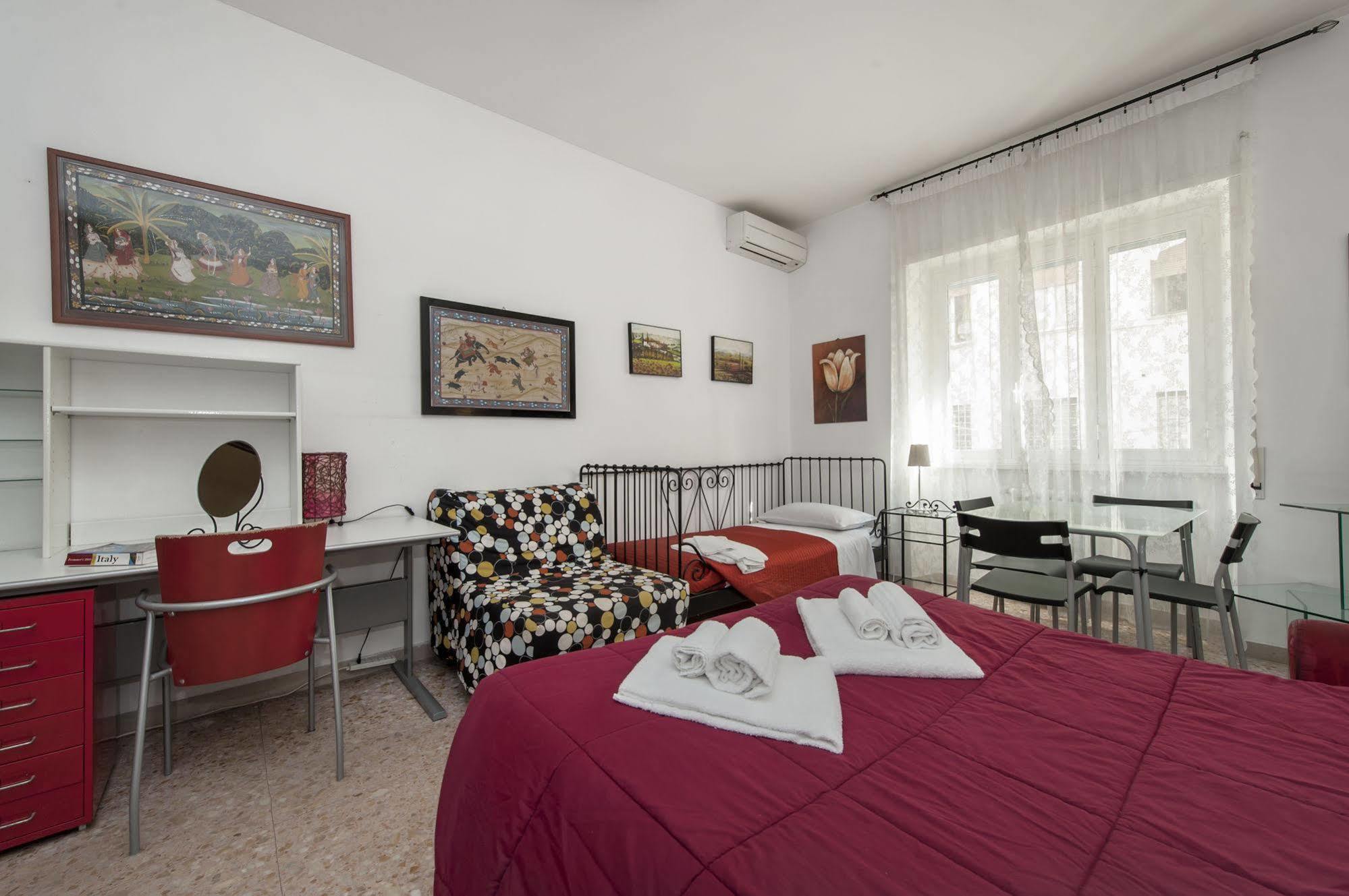 B&B A Room For Holiday 로마 외부 사진